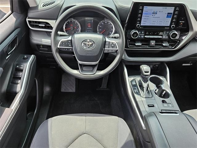 used 2022 Toyota Highlander car, priced at $30,771