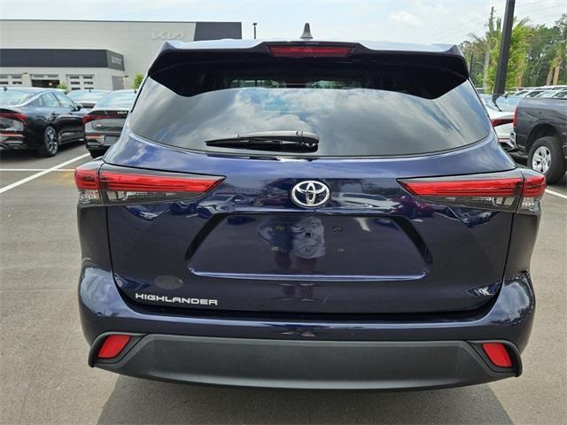used 2022 Toyota Highlander car, priced at $30,771