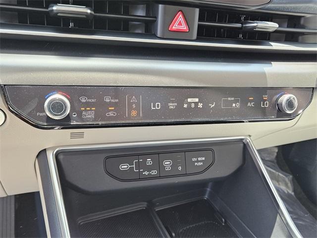 new 2025 Kia Carnival Hybrid car, priced at $55,095