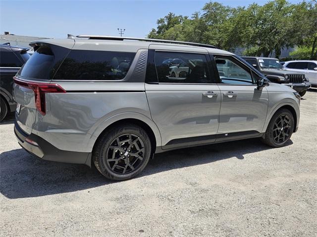 new 2025 Kia Carnival Hybrid car, priced at $55,095