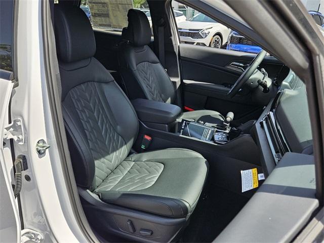 new 2025 Kia Sportage car, priced at $40,035