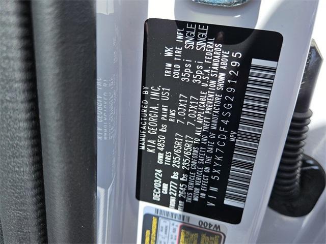 new 2025 Kia Sportage car, priced at $40,035