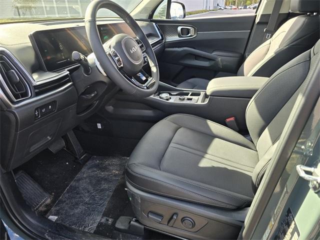 new 2025 Kia Sorento Hybrid car, priced at $43,390