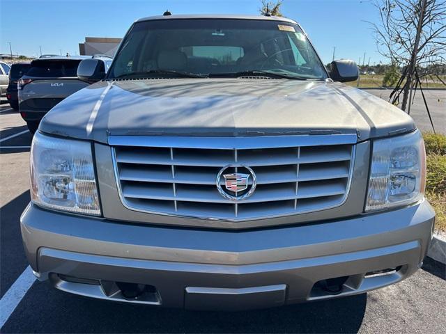 used 2003 Cadillac Escalade car, priced at $7,991