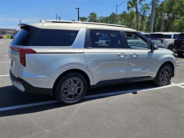 new 2026 Kia Carnival Hybrid car, priced at $43,218