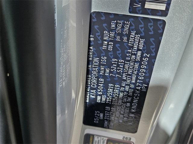 new 2026 Kia Carnival Hybrid car, priced at $43,218