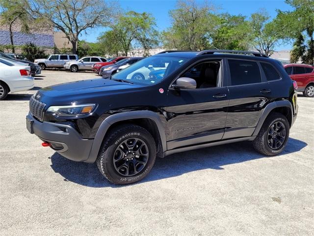 used 2020 Jeep Cherokee car, priced at $22,891