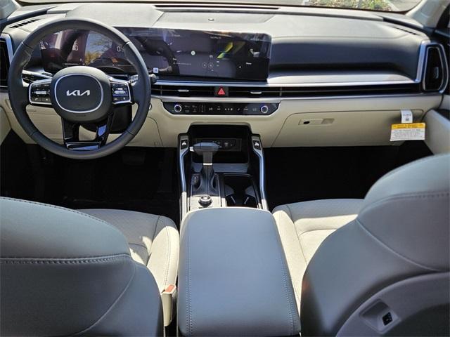 new 2025 Kia Sorento car, priced at $38,585