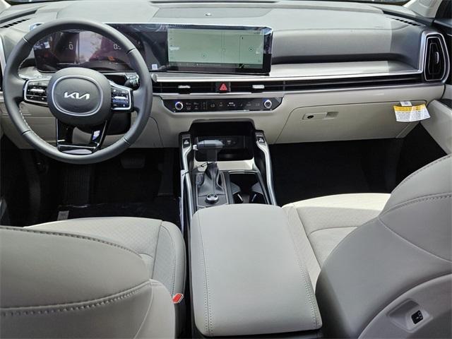 new 2025 Kia Sorento car, priced at $38,795
