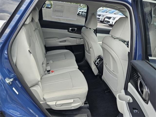 new 2025 Kia Sorento car, priced at $38,795