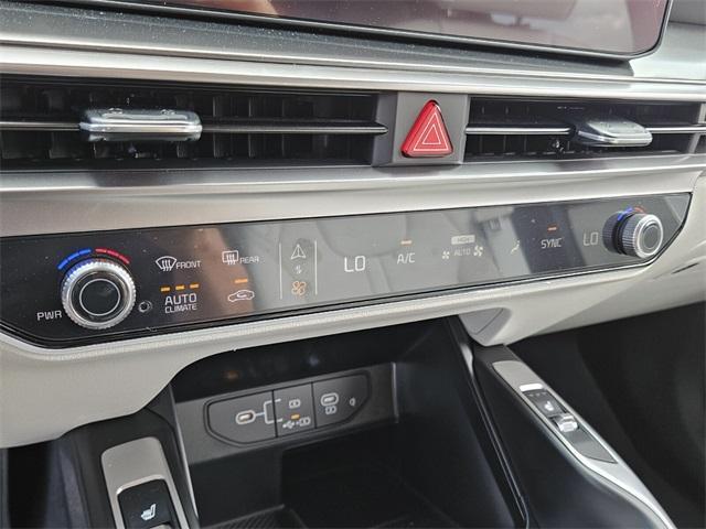 new 2025 Kia Sorento car, priced at $38,795