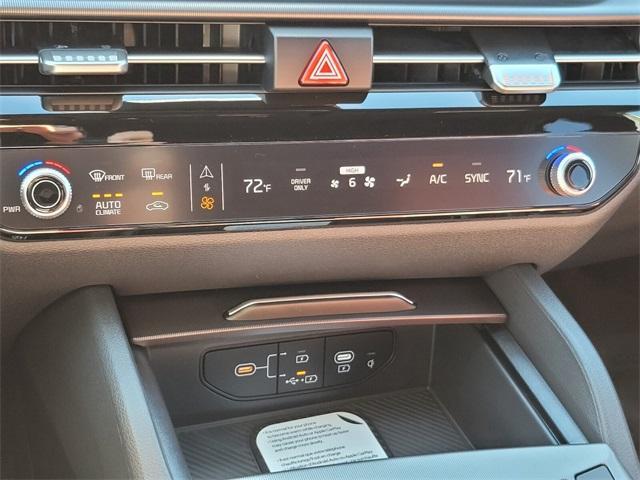 new 2026 Kia Sportage Hybrid car, priced at $39,214