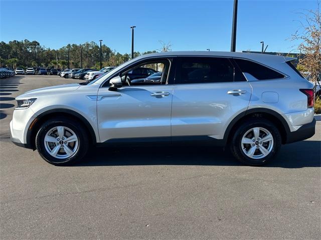 used 2021 Kia Sorento car, priced at $15,891