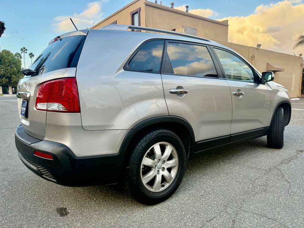 used 2013 Kia Sorento car, priced at $6,799