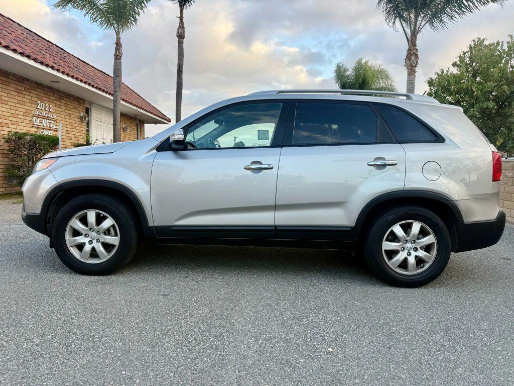used 2013 Kia Sorento car, priced at $6,799