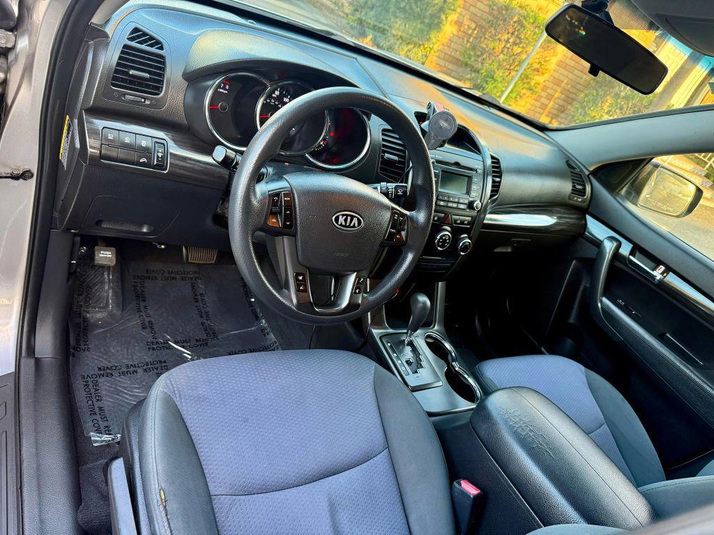 used 2013 Kia Sorento car, priced at $6,799