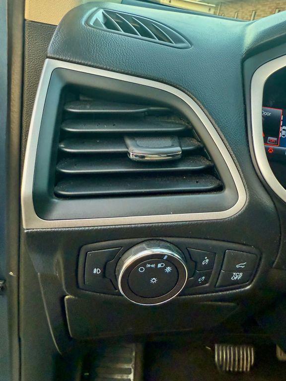 used 2019 Ford Edge car, priced at $11,999