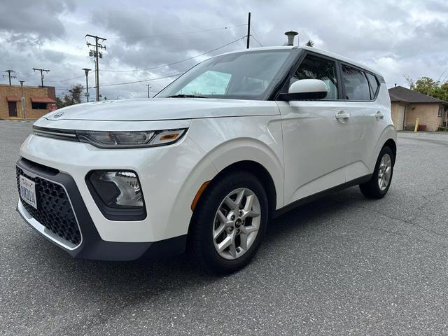 used 2021 Kia Soul car, priced at $11,999