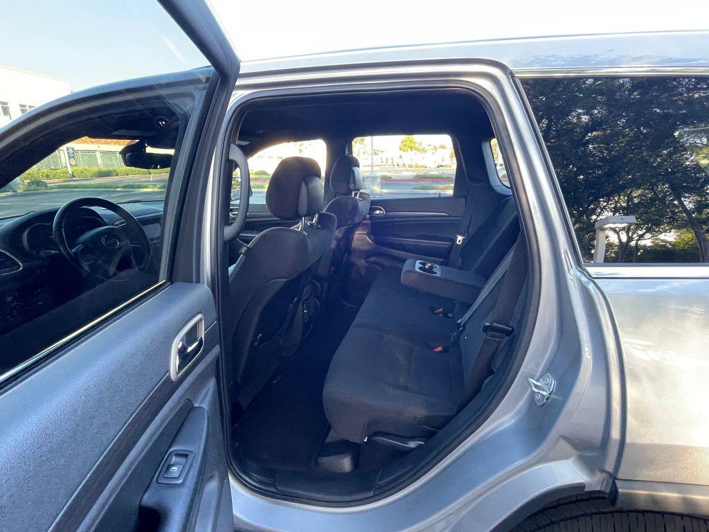 used 2017 Jeep Grand Cherokee car, priced at $11,990