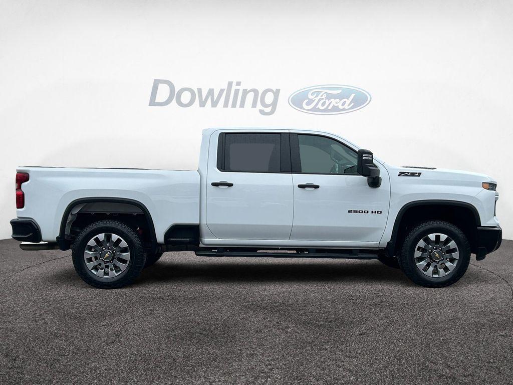 used 2024 Chevrolet Silverado 2500 car, priced at $50,985
