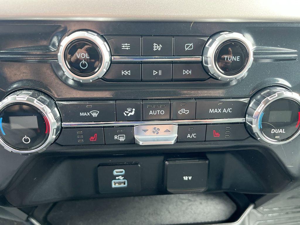 used 2021 Ford F-150 car, priced at $32,985