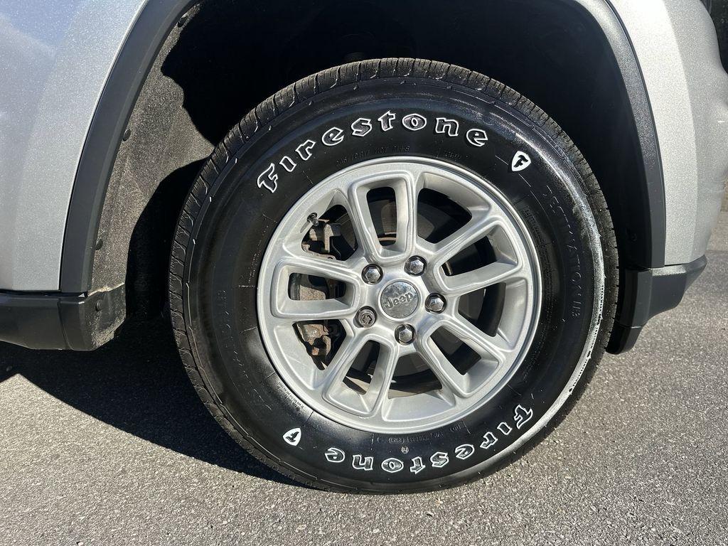 used 2019 Jeep Grand Cherokee car, priced at $16,985