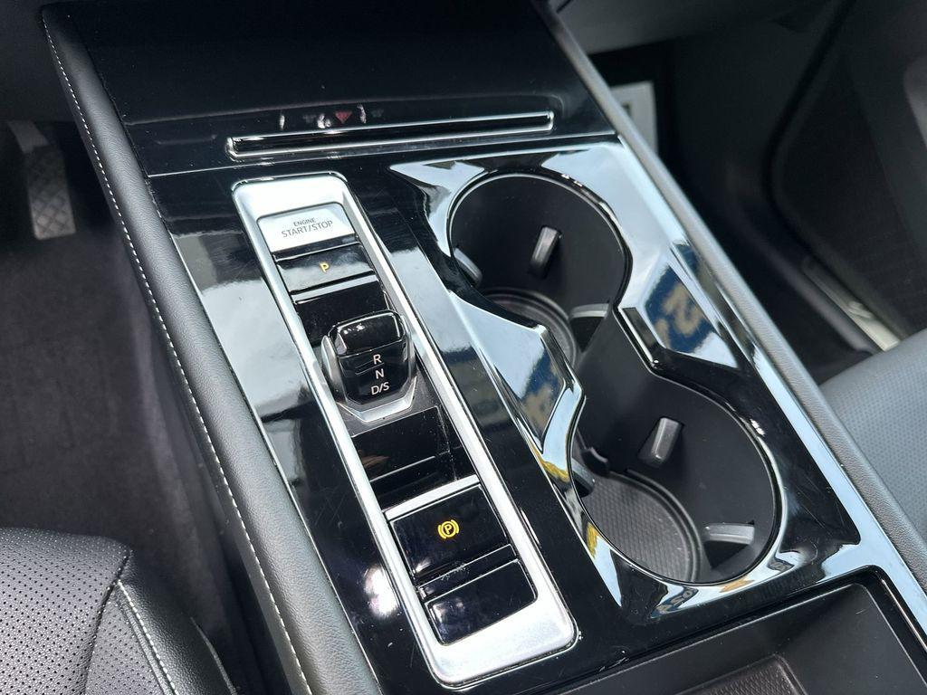 used 2024 Volkswagen Atlas car, priced at $31,985