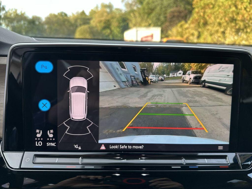 used 2024 Volkswagen Atlas car, priced at $31,985