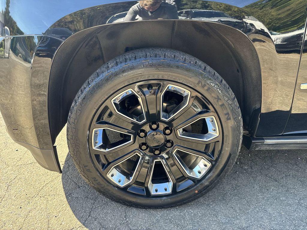 used 2020 GMC Yukon car, priced at $36,985