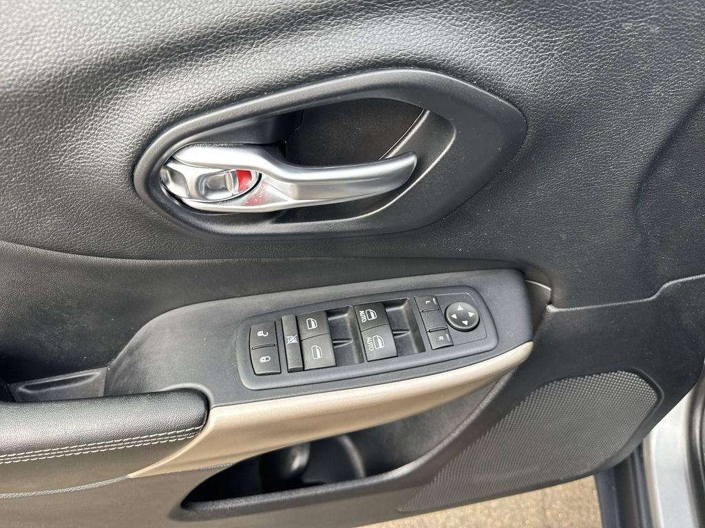 used 2017 Jeep Cherokee car, priced at $12,985