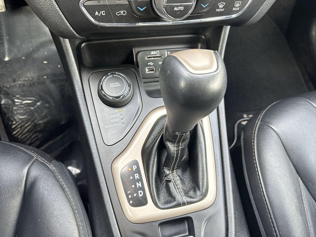 used 2017 Jeep Cherokee car, priced at $12,985