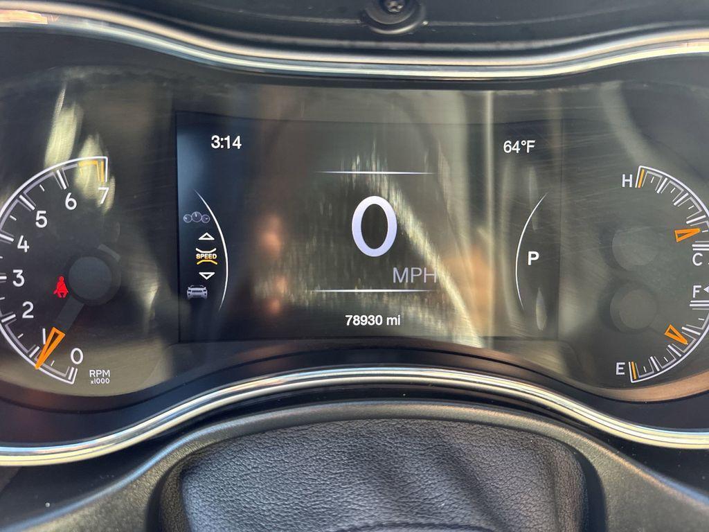 used 2022 Jeep Grand Cherokee WK car, priced at $25,985