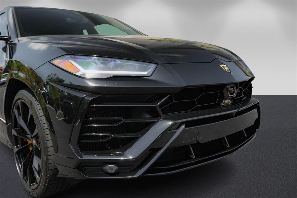 used 2022 Lamborghini Urus car, priced at $209,991