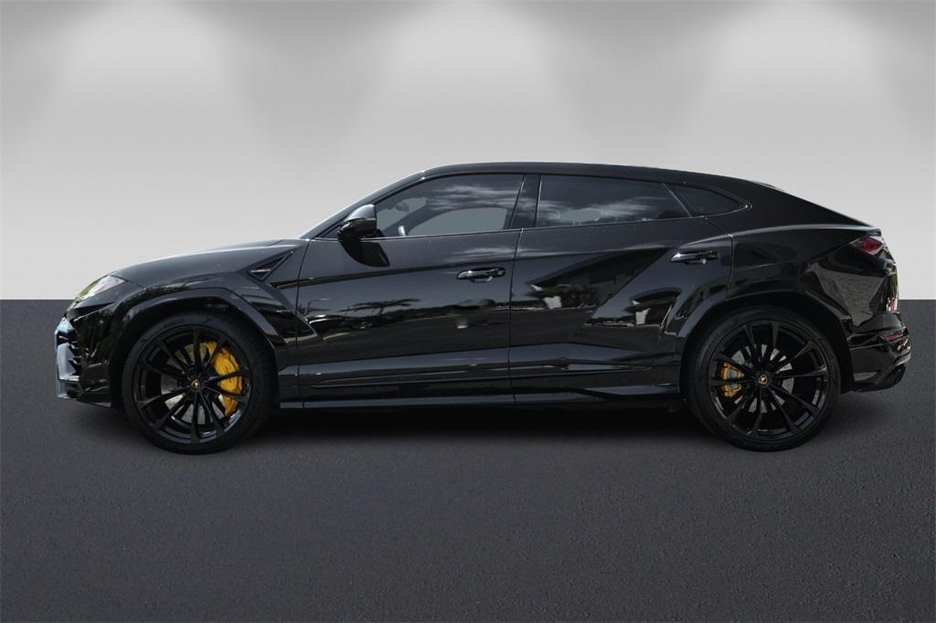 used 2022 Lamborghini Urus car, priced at $209,991