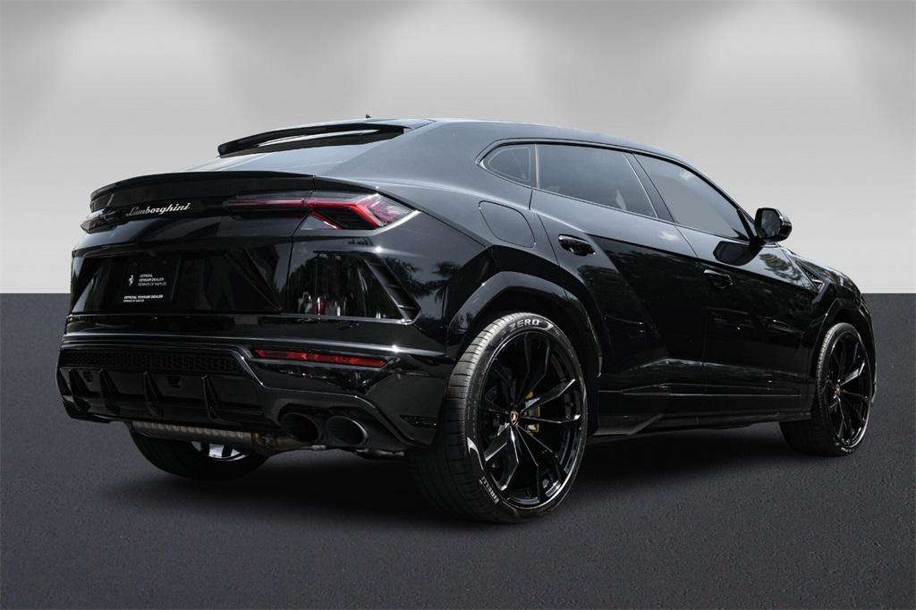used 2022 Lamborghini Urus car, priced at $209,991