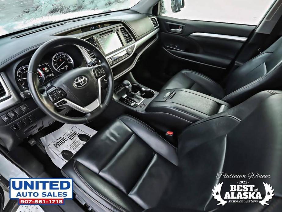 used 2019 Toyota Highlander car, priced at $33,995