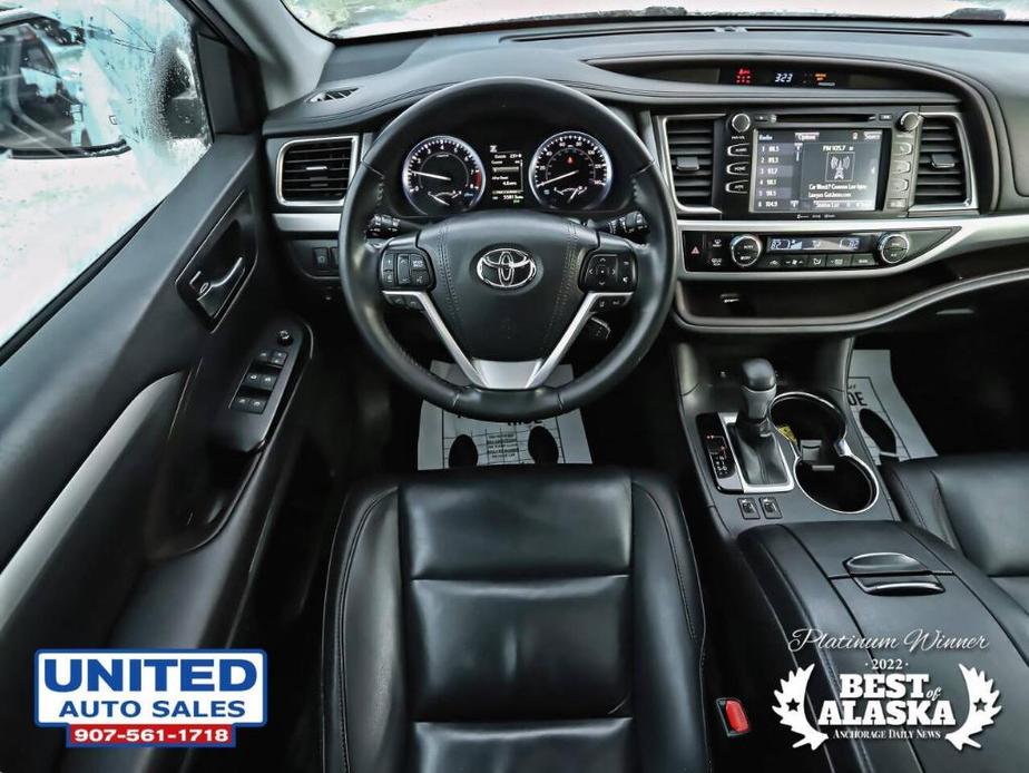 used 2019 Toyota Highlander car, priced at $33,995