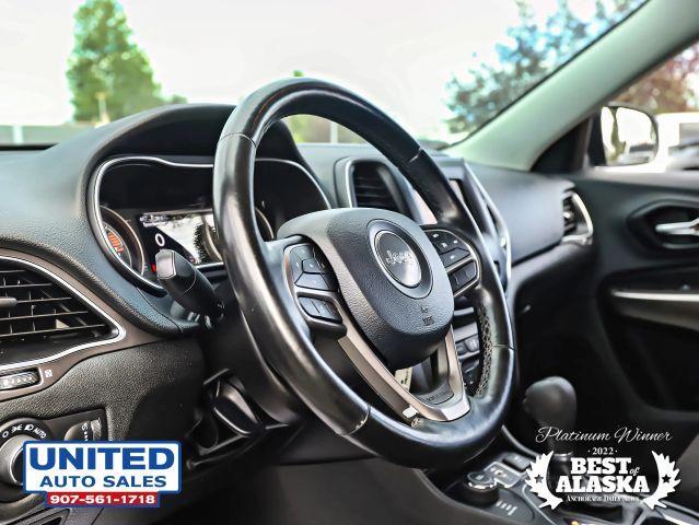used 2020 Jeep Cherokee car, priced at $17,995