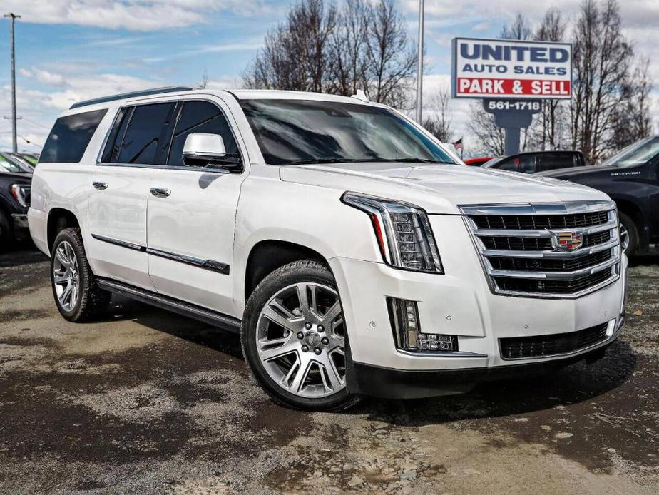 used 2017 Cadillac Escalade ESV car, priced at $38,995