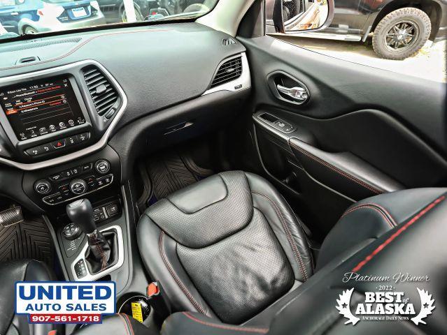 used 2015 Jeep Cherokee car, priced at $18,995