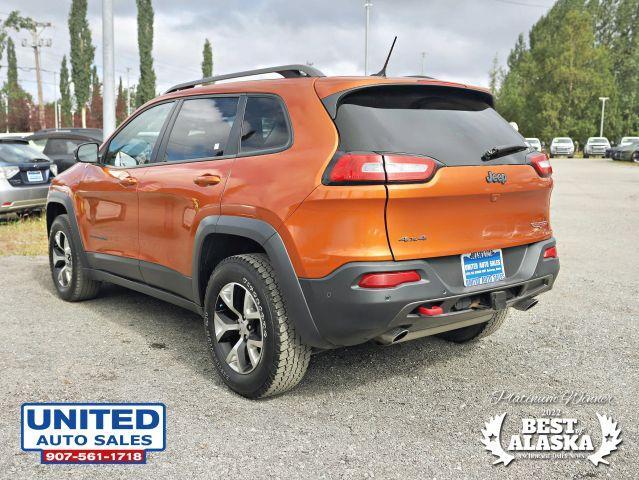 used 2015 Jeep Cherokee car, priced at $18,995