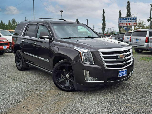 used 2015 Cadillac Escalade car, priced at $29,995