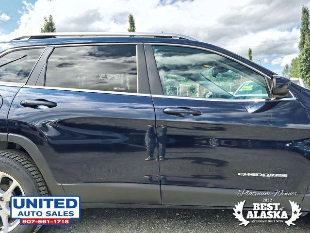 used 2015 Jeep Cherokee car, priced at $13,995