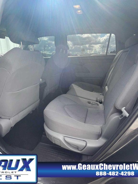 used 2020 Toyota Highlander car, priced at $22,365
