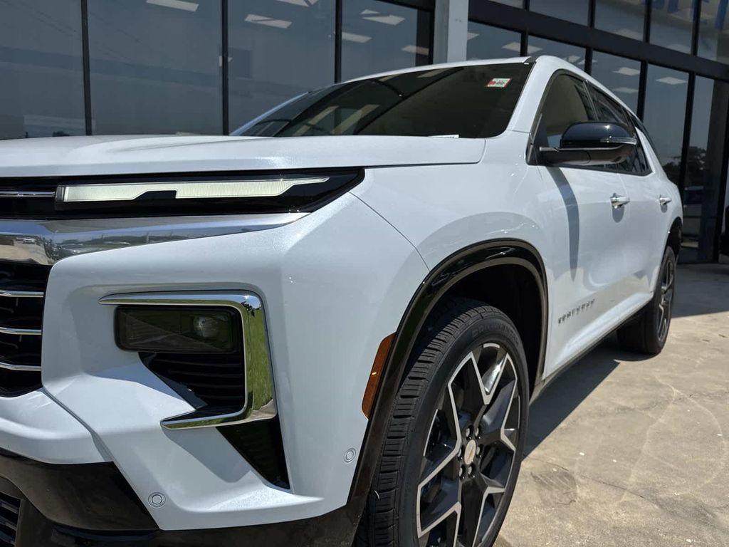 new 2026 Chevrolet Traverse car, priced at $58,415