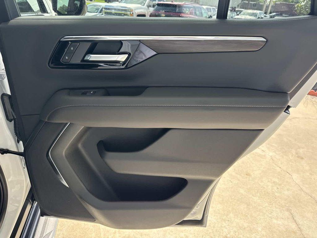new 2025 Chevrolet Tahoe car, priced at $63,020