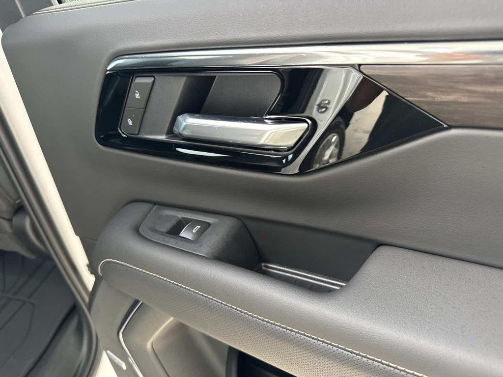 new 2025 Chevrolet Tahoe car, priced at $79,250