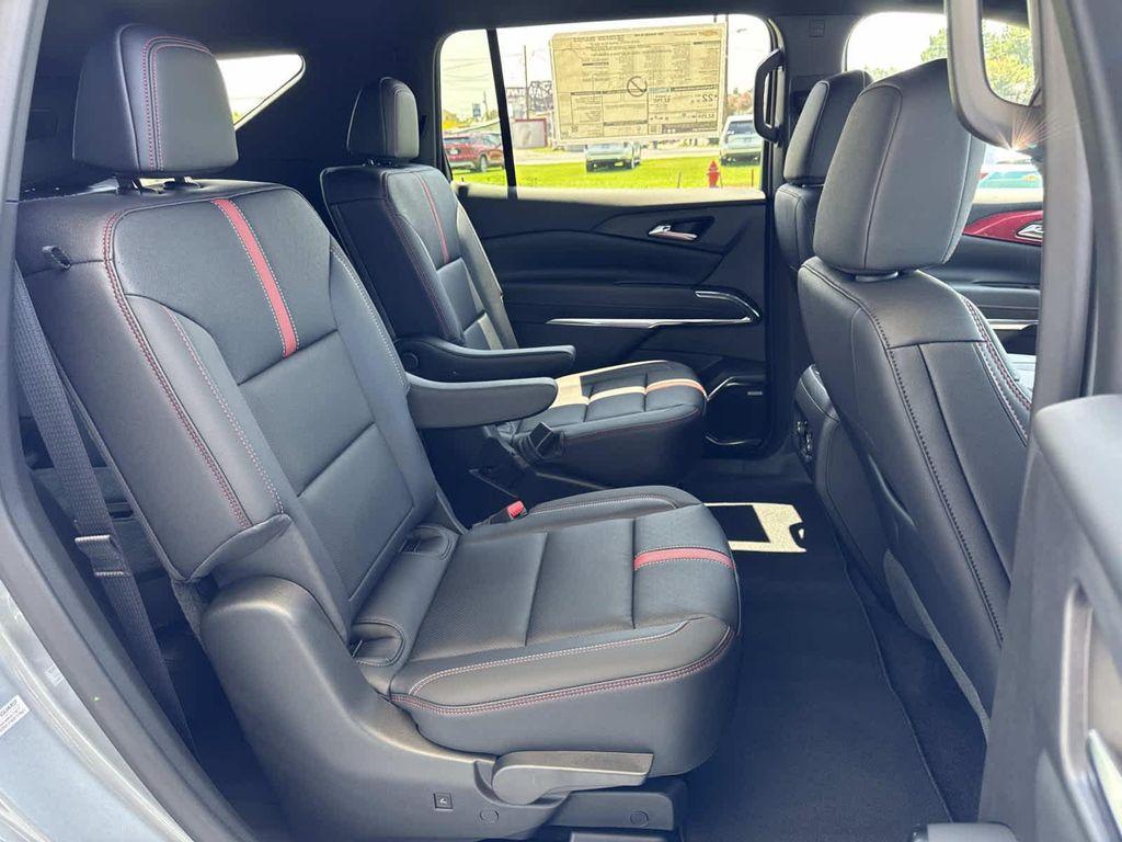 new 2026 Chevrolet Traverse car, priced at $57,295