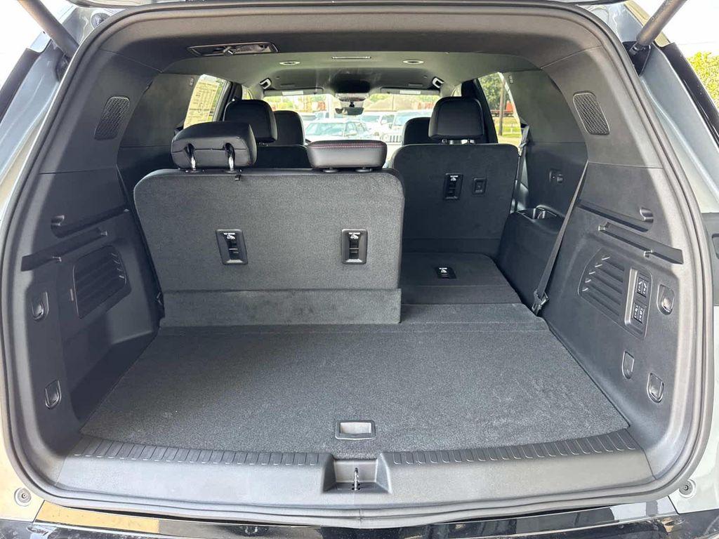 new 2026 Chevrolet Traverse car, priced at $57,295