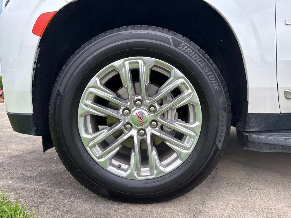 used 2022 GMC Yukon car, priced at $45,165